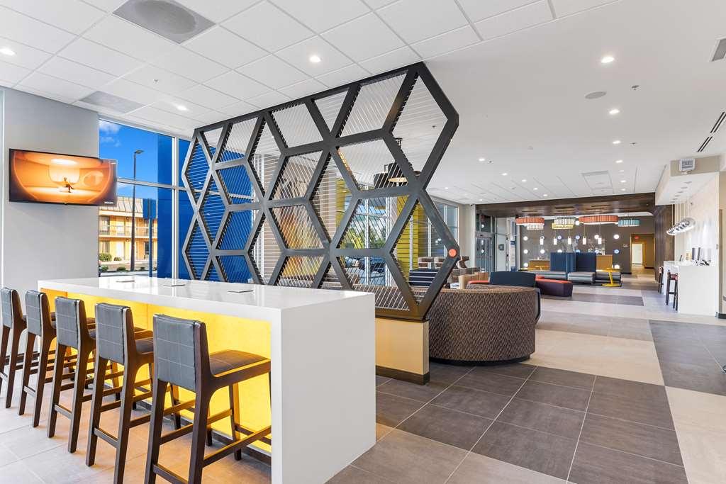 Glo Best Western Savannah-Gateway I-95 İç mekan fotoğraf